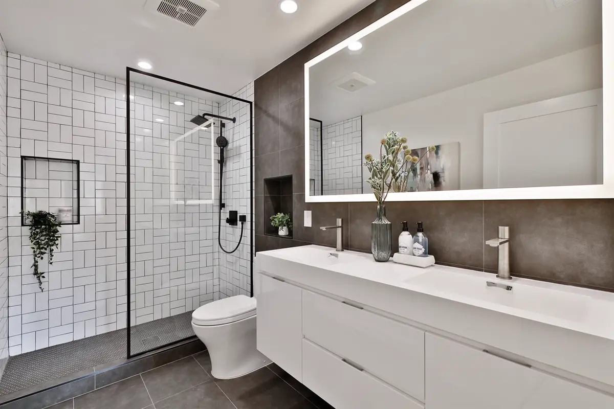 Bathroom, 21st Avenue, Parkside, San Francisco