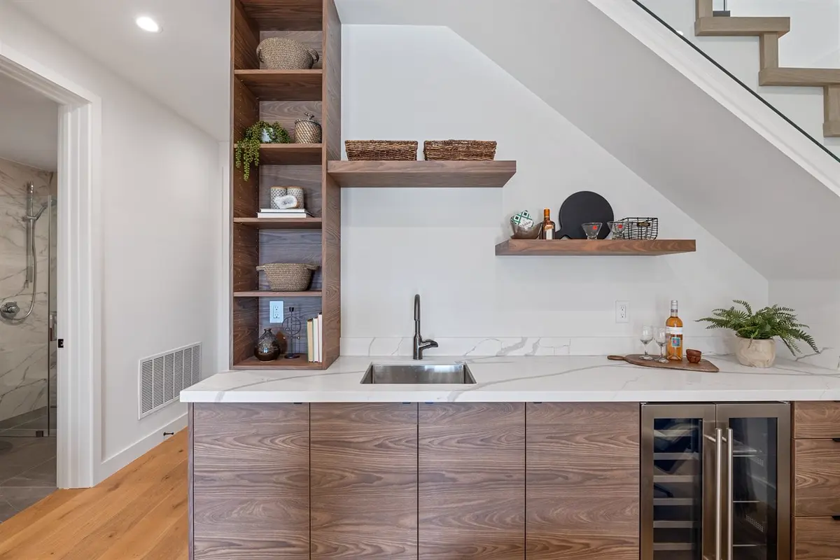 Wet bar, 40th Avenue, Outer Sunset, San Francisco