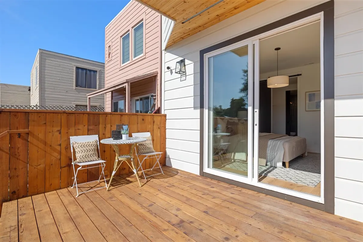 Backyard and outdoor space, 40th Avenue, Outer Sunset, San Francisco