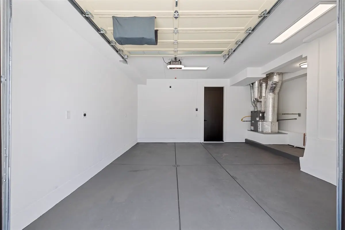 Garage, 40th Avenue, Outer Sunset, San Francisco