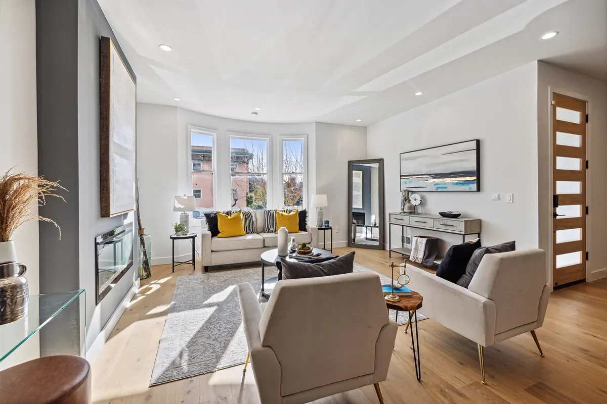 Living room, California Street, San Francisco