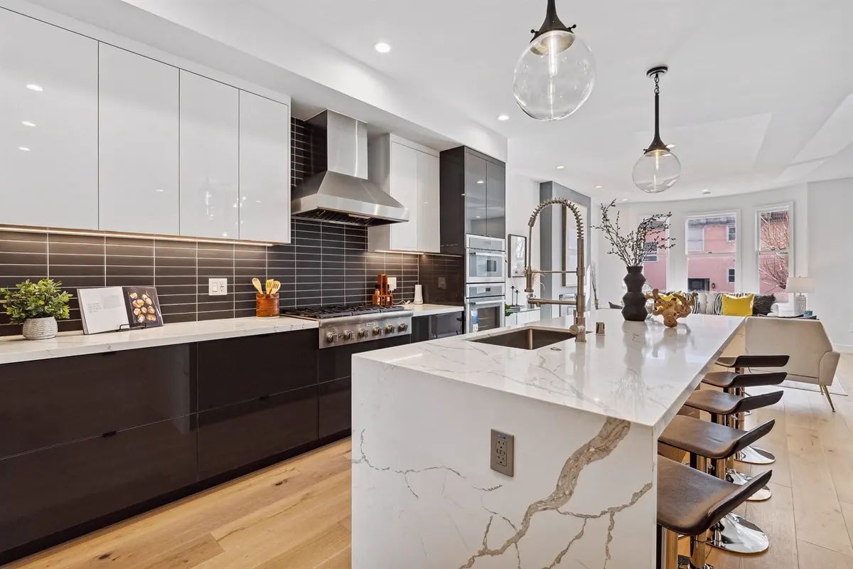 Kitchen, California Street, San Francisco