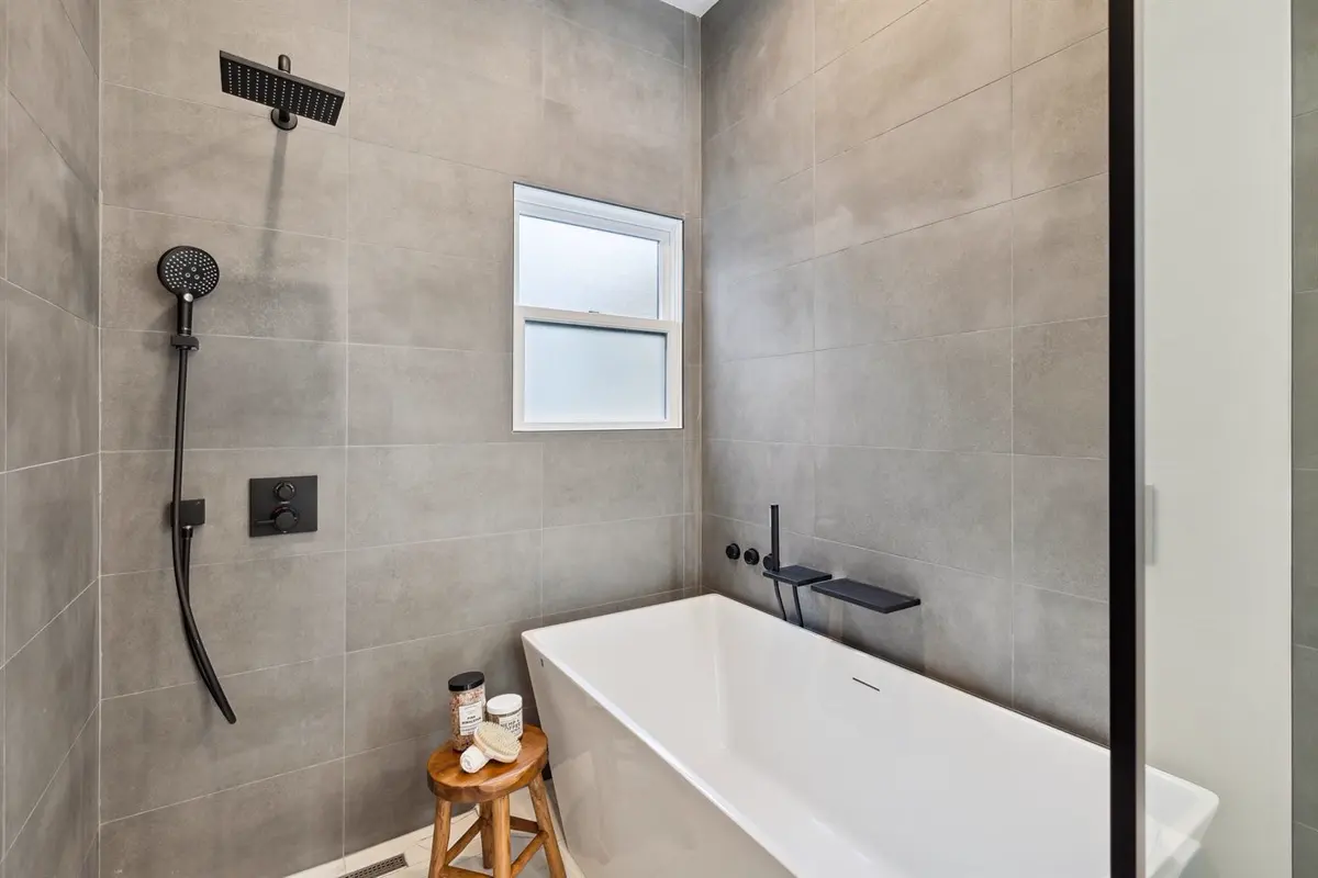 Bathroom, California Street, San Francisco