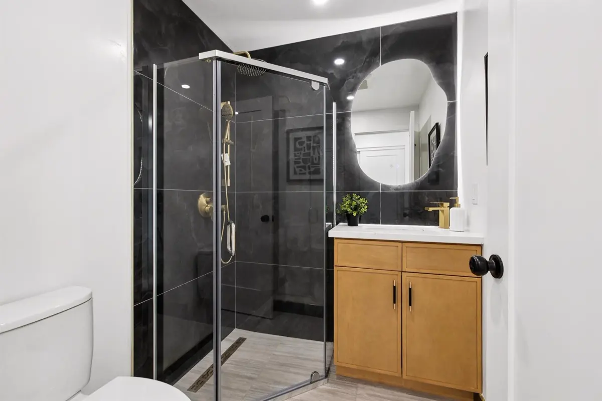 Bathroom, Higate Drive, Daly City