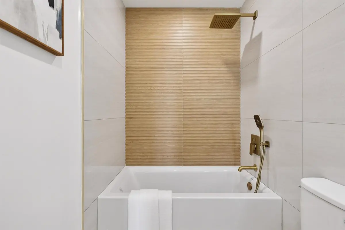 Bathroom, Higate Drive, Daly City