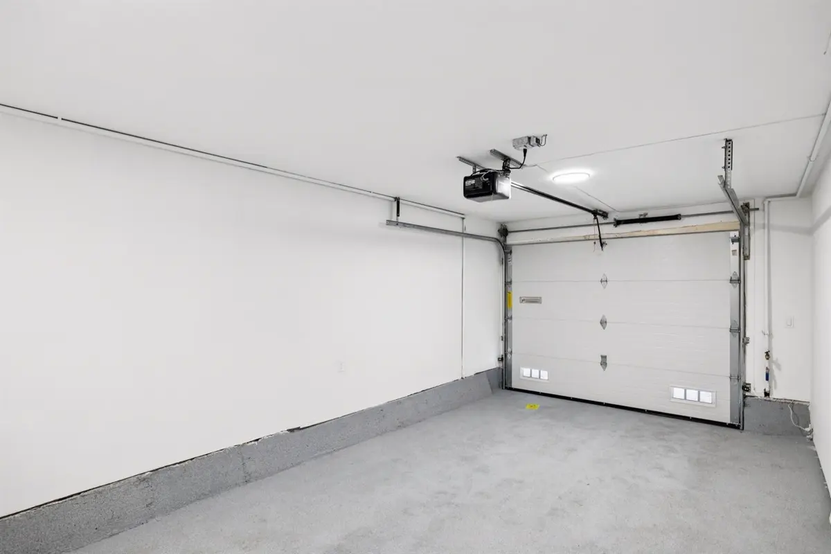 Garage, Higate Drive, Daly City