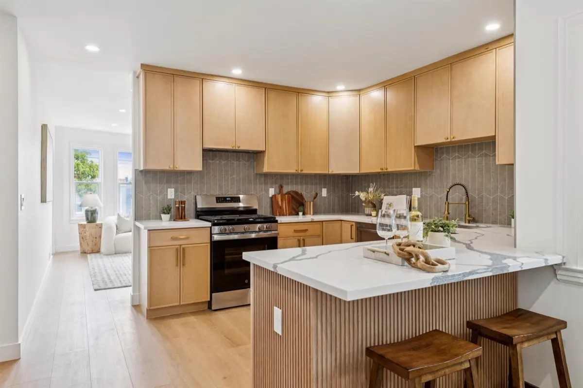 Kitchen, West Moltke Street, Daly City