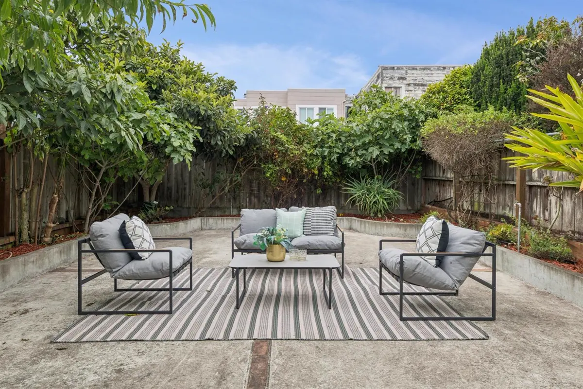 Backyard and outdoor space, West Moltke Street, Daly City