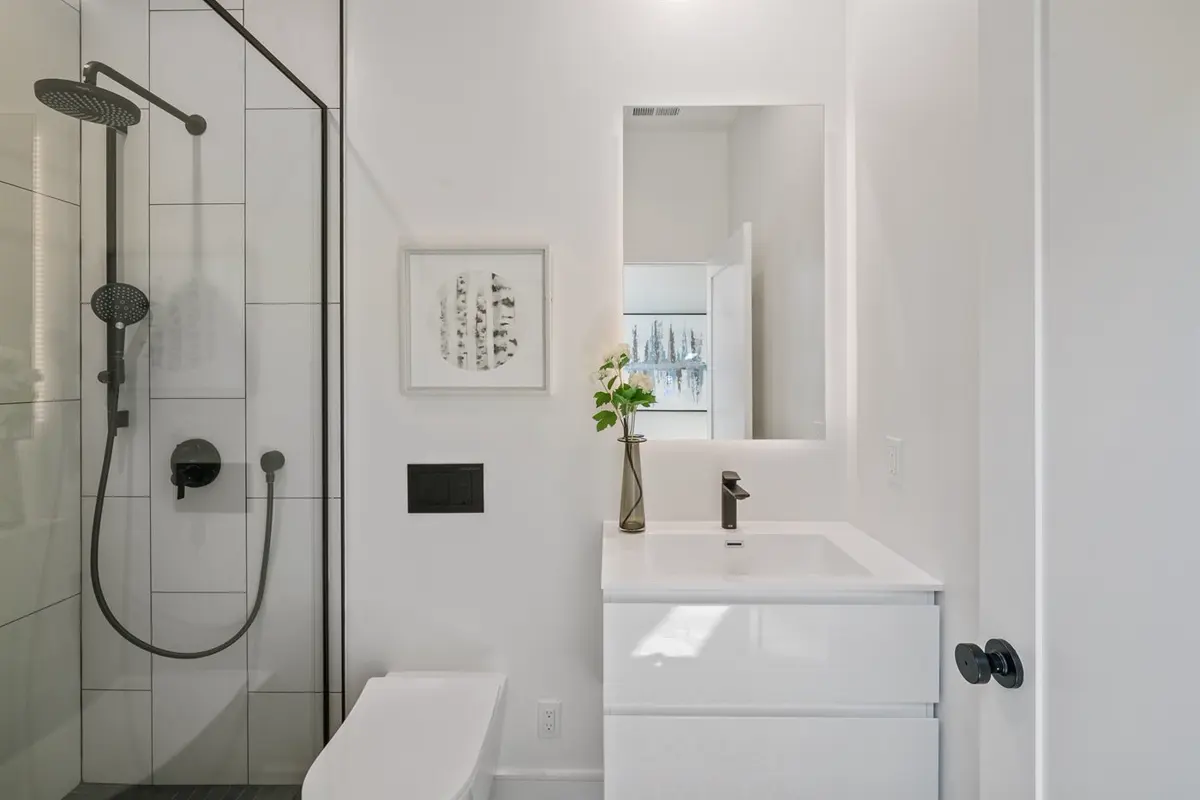 Bathroom, Naples Street, Excelsior, San Francisco