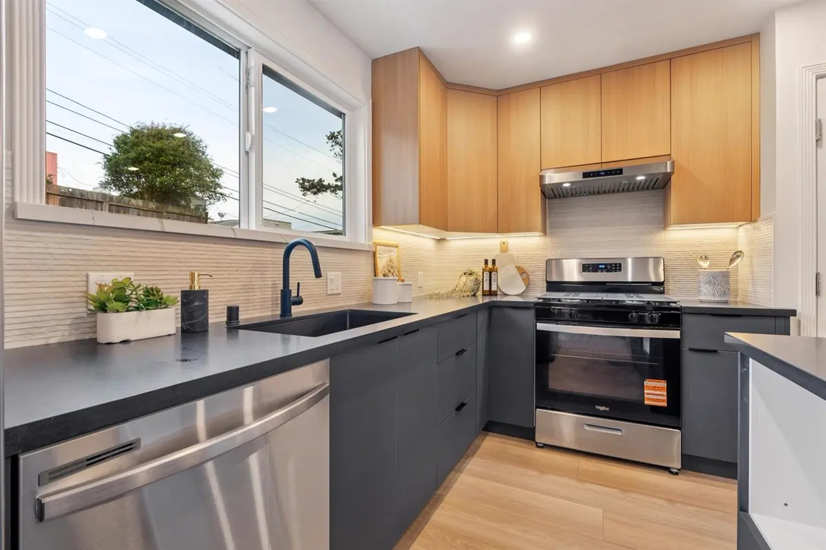 Kitchen, Wildwood Avenue, Daly City