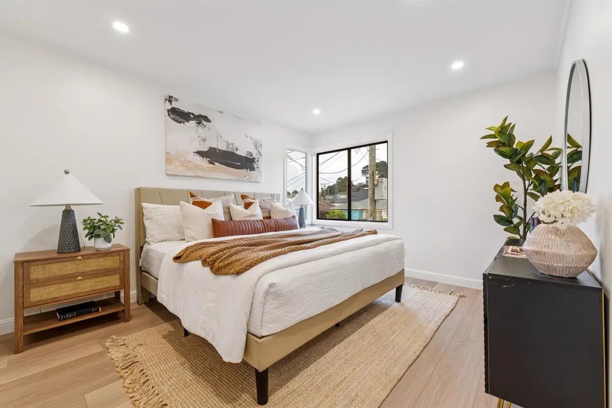 Bedroom, Wildwood Avenue, Daly City